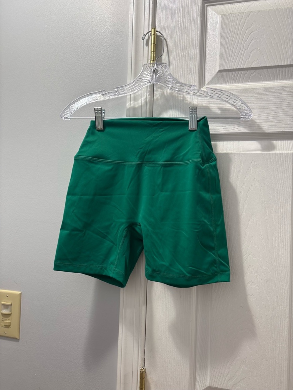 Set Active Sportbody Bike Shorts Palm Green Size Small NWOT